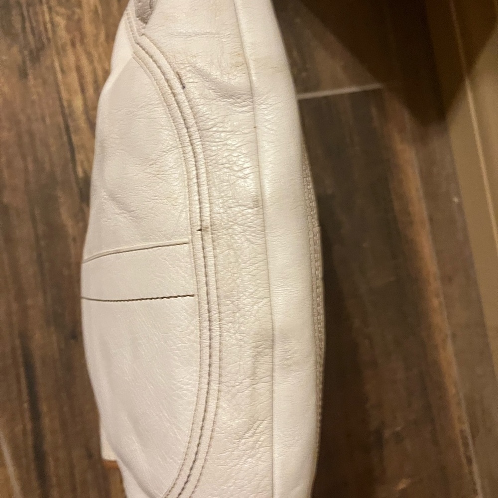 Coach Pebbled Leather Soho Flap Buckle Shoulder Handbag cream No. K0678-F10192 - Picture 8 of 15